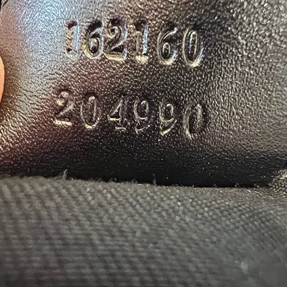 Gucci Black GG Canvas Tote with Burgundy Center Stripe - Picture 12 of 15